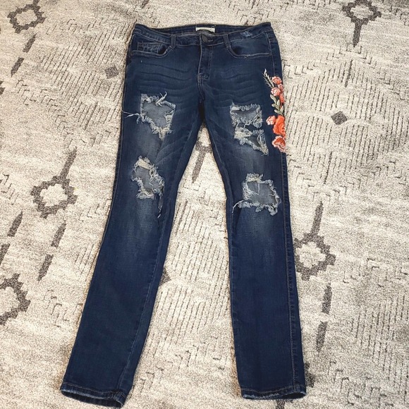 Machine Floral Embroidered Distressed/Destroyed Jeans size 9 - Picture 1 of 8
